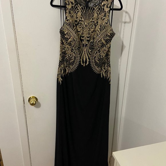 Melanie Lyne Gown - Picture 7 of 8